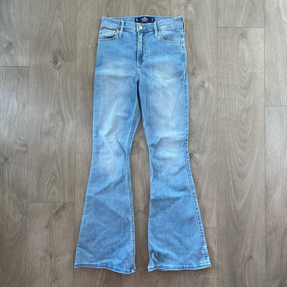 Hollister high-rise flared jeans